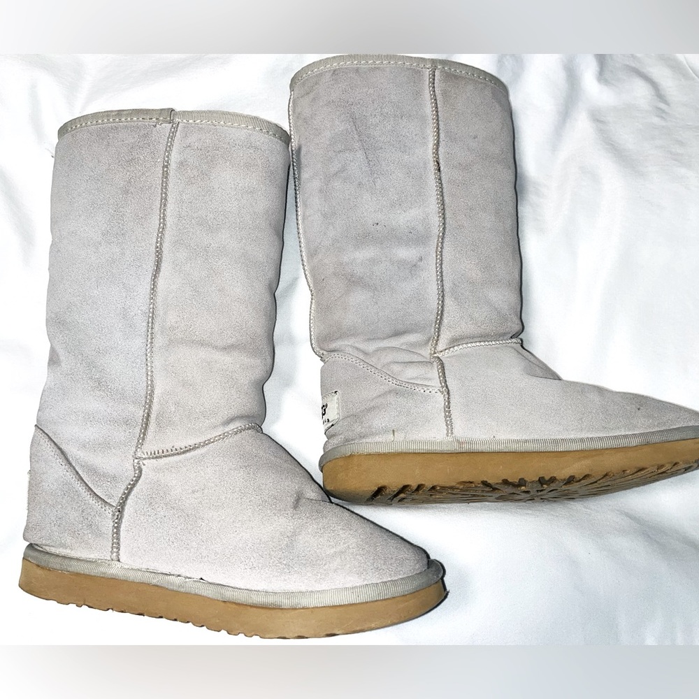 Ugg Boots 👢